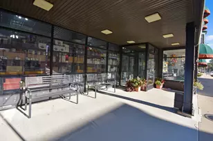 113 N Kickapoo St, Lincoln, IL 62656 - Photo 5