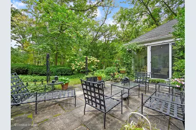 704 Bittersweet Lane, Hinsdale, IL 60521 - Photo 7