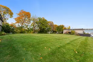 125 E Mill St, Wauconda, IL 60084 - Photo 5