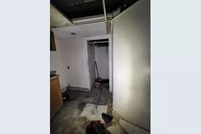 11612 S Yale Avenue, Chicago, IL 60628 - Photo 21