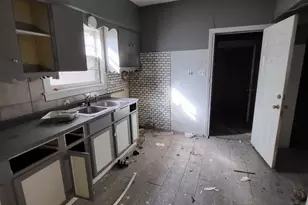 11612 S Yale Ave, Chicago, IL 60628 - Photo 11