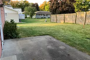 403 E Park St, Morrison, IL 61270 - Photo 29