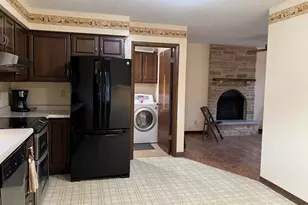 403 E Park St, Morrison, IL 61270 - Photo 5