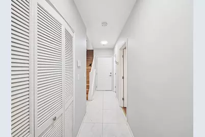 2415 W 32nd Place, Chicago, IL 60608 - Photo 13