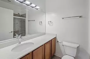 2415 W 32nd Pl, Chicago, IL 60608 - Photo 15