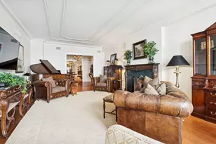 219 E Lake Shore Dr, Chicago, IL 60611 - Photo 11