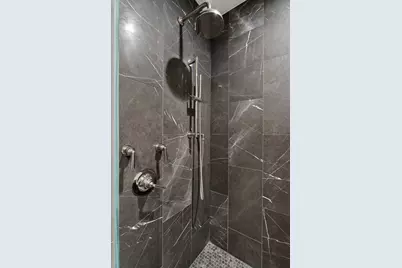 219 E Lake Shore Drive #8C, Chicago, IL 60611 - Photo 23