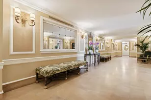 219 E Lake Shore Dr, Chicago, IL 60611 - Photo 3