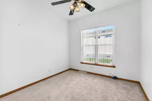 3310 Stakes Ln, Grayslake, IL 60030 - Photo 11