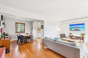 418 Flanders Ln, Grayslake, IL 60030 - Photo 3