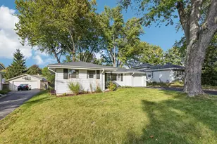 418 Flanders Ln, Grayslake, IL 60030 - Photo 15