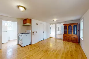 371 S McHenry Ave, Crystal Lake, IL 60014 - Photo 7