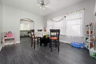 2016 E 93rd St, Chicago, IL 60617 - Photo 5