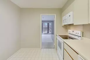 650 Winnetka Mews, Winnetka, IL 60093 - Photo 9