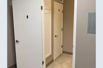 10610 S Cicero Avenue #6, Oak Lawn, IL 60453 - Photo 3