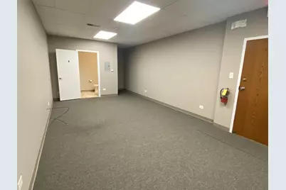 10610 S Cicero Avenue #6, Oak Lawn, IL 60453 - Photo 7