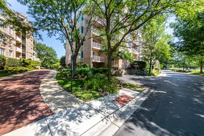 1705 Pavilion Way #303, Park Ridge, IL 60068 - Photo 17