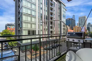 375 W Erie St, Chicago, IL 60654 - Photo 17