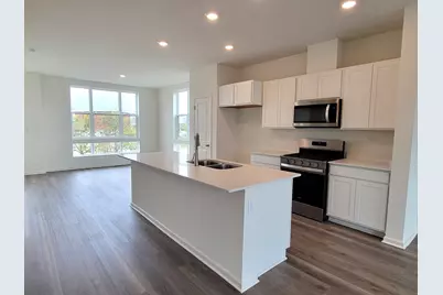 374 Summit Circle, Lombard, IL 60148 - Photo 3