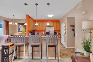 1047 Heron Cir, Joliet, IL 60431 - Photo 9