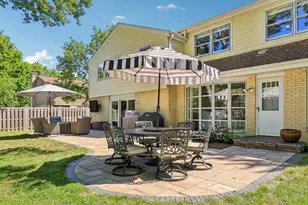 938 N Marsha Dr, Palatine, IL 60067 - Photo 41