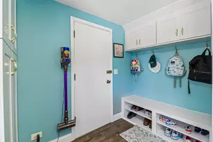 938 N Marsha Dr, Palatine, IL 60067 - Photo 33