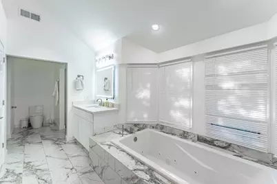 120 Pratt Boulevard, Roselle, IL 60172 - Photo 15