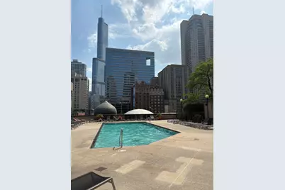 10 E Ontario Street #1806, Chicago, IL 60611 - Photo 23