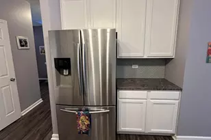 2254 Gallant Fox Cir, Montgomery, IL 60538 - Photo 5