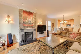 926 W Barry Ave, Chicago, IL 60657 - Photo 5