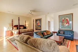 926 W Barry Ave, Chicago, IL 60657 - Photo 15