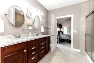 36 Lone Oak Ct, Bloomington, IL 61705 - Photo 25