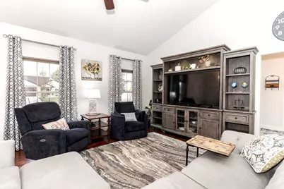 36 Lone Oak Court, Bloomington, IL 61705 - Photo 7