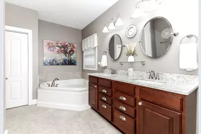 36 Lone Oak Court, Bloomington, IL 61705 - Photo 23