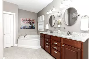 36 Lone Oak Ct, Bloomington, IL 61705 - Photo 23