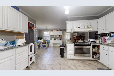 63 Brookshire Green, Bloomington, IL 61704 - Photo 7