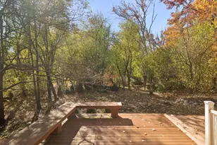 205 Bradford Ct, Lake Bluff, IL 60044 - Photo 27