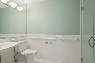 205 Bradford Ct, Lake Bluff, IL 60044 - Photo 13