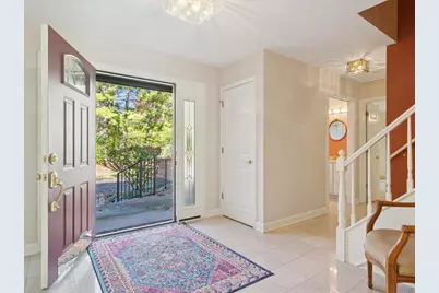 205 Bradford Court, Lake Bluff, IL 60044 - Photo 3