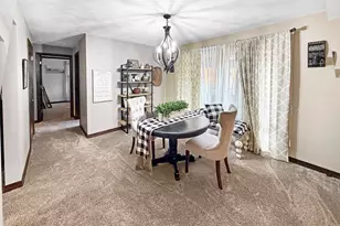 2406 Il Route 26 N, Freeport, IL 61032 - Photo 21