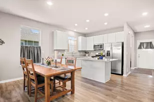 9111 Marks Ct, Huntley, IL 60142 - Photo 3