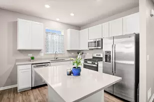 9111 Marks Ct, Huntley, IL 60142 - Photo 5