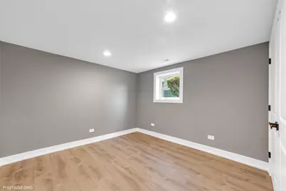 9439 S 52nd Avenue, Oak Lawn, IL 60453 - Photo 23