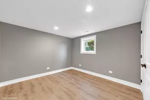 9439 S 52nd Ave, Oak Lawn, IL 60453 - Photo 23