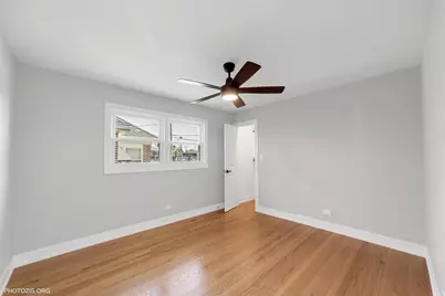 9439 S 52nd Avenue, Oak Lawn, IL 60453 - Photo 15