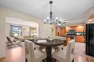 29W316 Andermann Dr, Naperville, IL 60564 - Photo 17