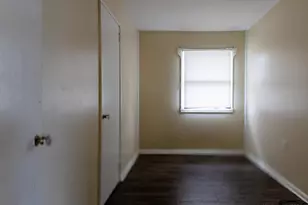 394 W 15th St, Chicago Heights, IL 60411 - Photo 7