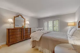 1090 Evergreen Dr, Lake Forest, IL 60045 - Photo 37