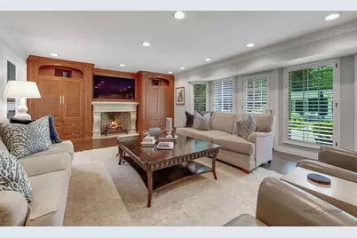1090 Evergreen Drive, Lake Forest, IL 60045 - Photo 19