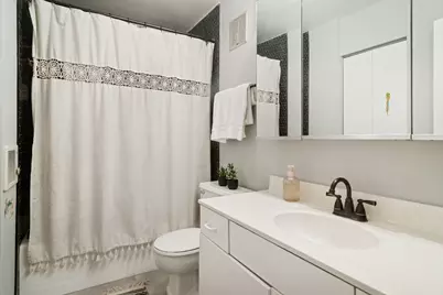 1415 E Central Road #422C, Arlington Heights, IL 60005 - Photo 15